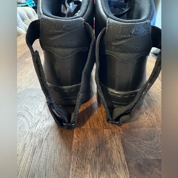 Nike Black Air High-Top Sneakers - Picture 3 of 5